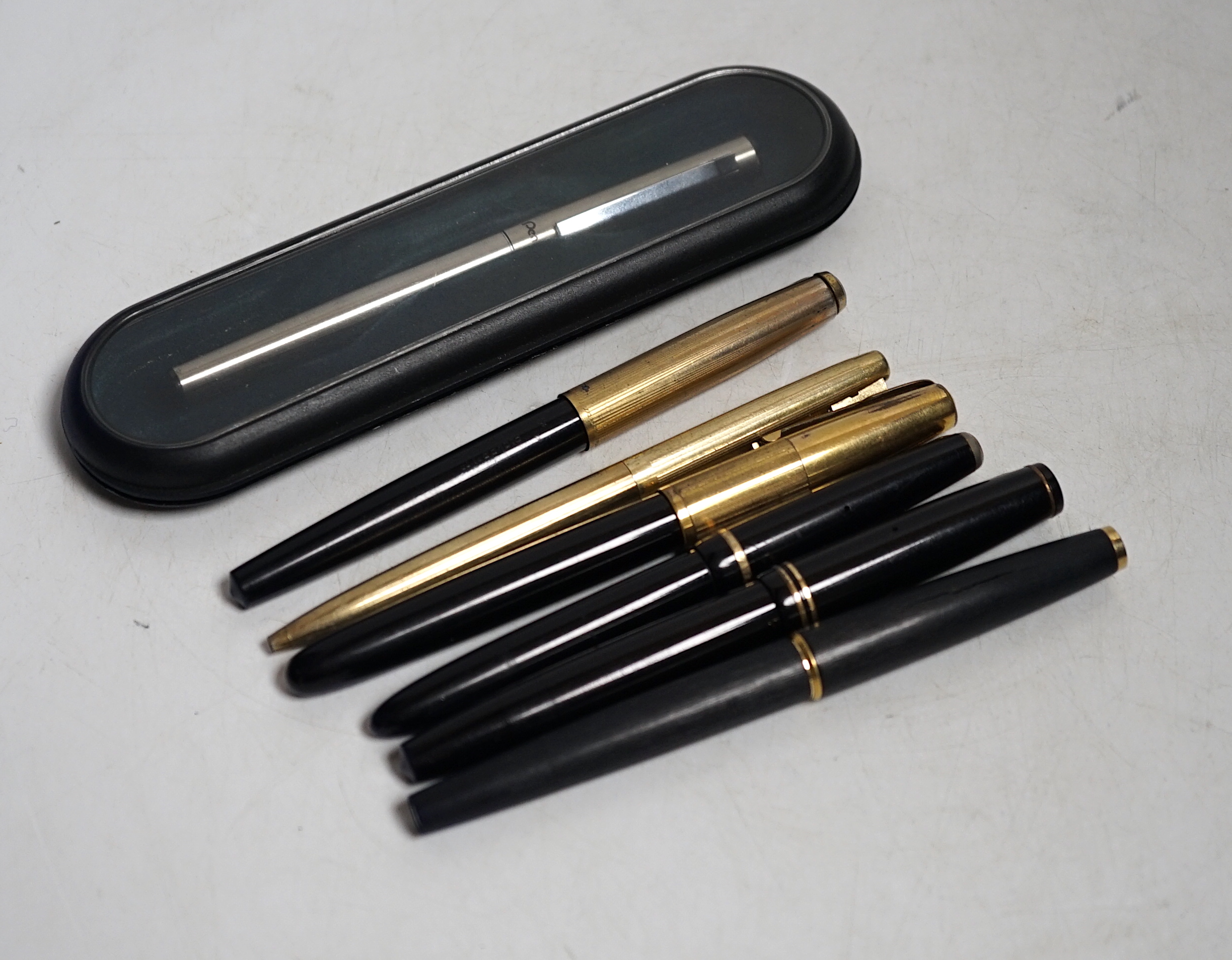 A group of 7 various pens including Mont Blanc, Watermans, Parker etc.